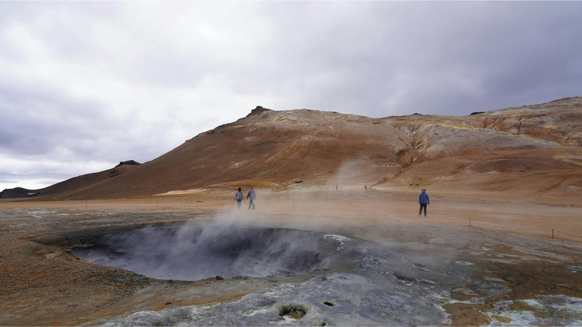 Akureyri – Goðafoss – Lago Mývatn (1/3)
